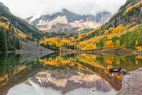 Maroon bells aspen colorado jesienią — Zdjęcie stockowe