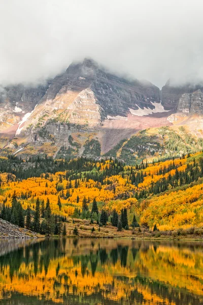 Maroon bells aspen Colorado in Fall — Stock Photo, Image