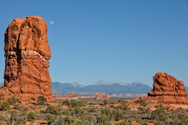 Moonrise over Arches National Park — Stock Photo, Image