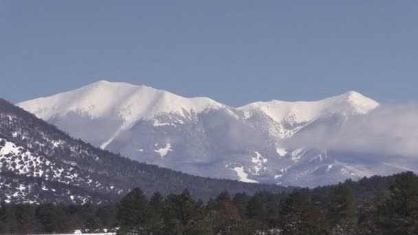 Paisagem montanhosa no inverno — Vídeo de Stock