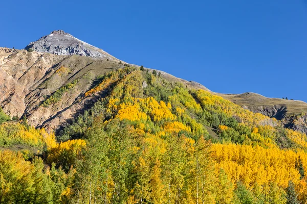 Colorado Montanhas rochosas no outono — Fotografia de Stock