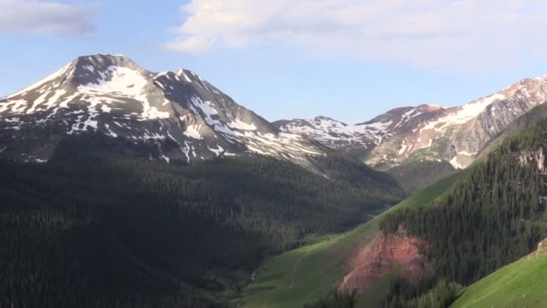 Colorado Berglandschaft im Sommer — Stockvideo