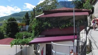 Sahil şehir panoraması