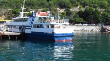 Deniz gemi ile demirleme