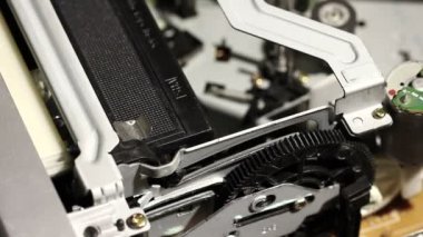 Eski videorecorder 8. Çalışma ayrıntıları büyük