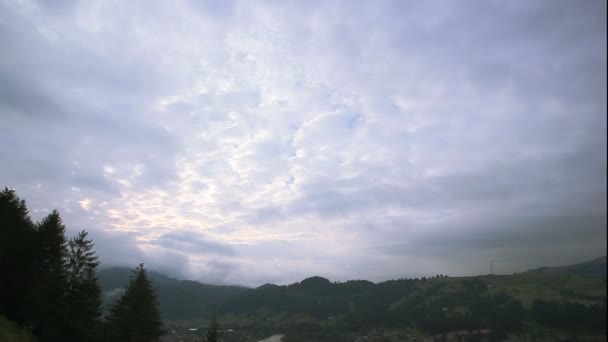 对山美丽的天空。时间流逝没有鸟 — 图库视频影像