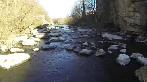 Low flight over  mountain river. Aerial — Stock Video