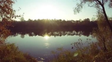 Doğru güneş ahşap Nehri hakkında. Hava atışı