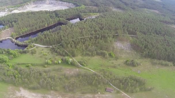 Natura panorama top z rzeki, jeziora, drewno z wysokości. Antenowe — Wideo stockowe