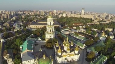 Ukrayna, Kiev - Pechersk Lavra Ortodoks Hıristiyan inanç merkezi. Hava atış. Part7