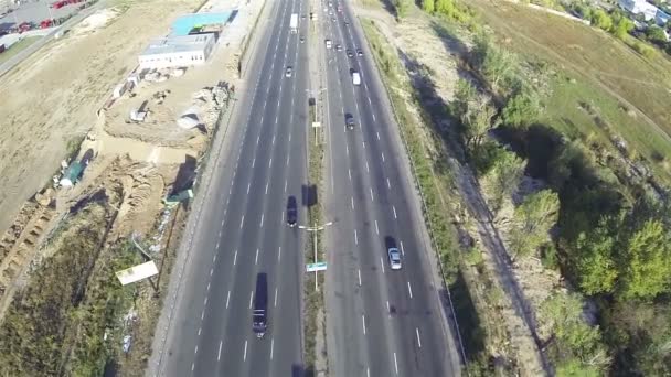 Highway with  many cars. Aerial  top view — Stock Video