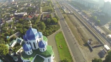 Kiev, Ukrayna'nın başkenti mavi kubbeler ile Ortodoks Hıristiyan Kilisesi. Hava Üstten Görünüm