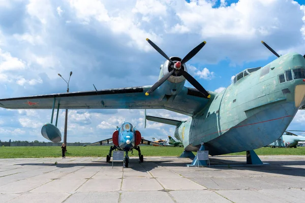 Kyiv Ukraine June 2021 Amphibious Aircraft Plane Lands Water Retro — Stock Photo, Image