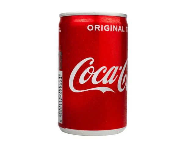 Kiev Oekraïne Juni 2021 Kleine Blik Coca Cola Geïsoleerd Witte — Stockfoto