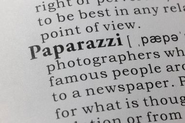 Sahte sözlük, paparazzilerin sözlük tanımı