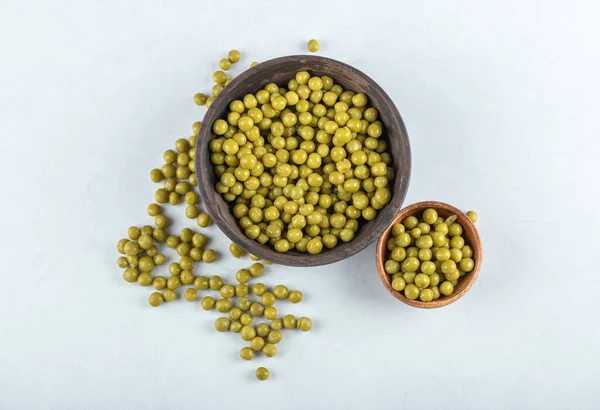 Kupa marynowanych oliwek w misce i mielonej — Zdjęcie stockowe