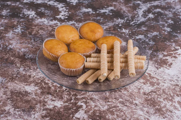 Sütemények Édessütemények Üveglapon — Stock Fotó