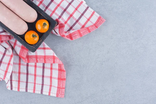 Petit Déjeuner Bio Frais Sain Saucisse Tomate Sur Bois Photo — Photo