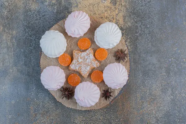 Kerstkoekjes Met Snoepjes Steranijs Hoge Kwaliteit Foto — Stockfoto