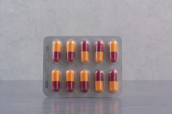 Pack Píldoras Antibióticas Sobre Fondo Mármol Foto Alta Calidad — Foto de Stock
