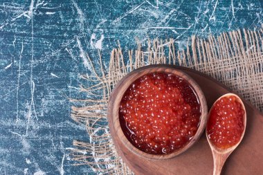 Tahtada kırmızı havyar. Yüksek kalite fotoğraf