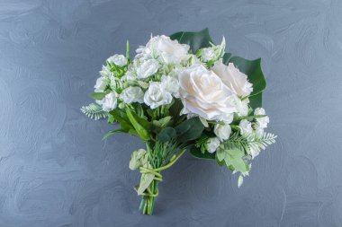 Beyaz arka planda bir buket beyaz çiçek. Yüksek kalite fotoğraf