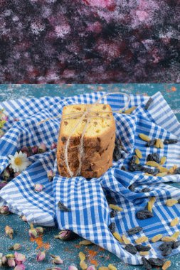 Mavi havluyla sultana turtası