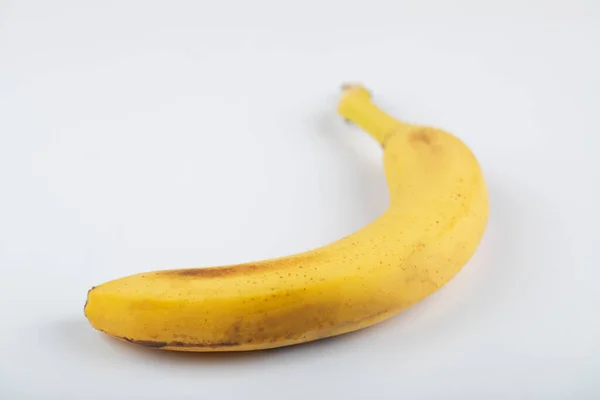 Один Спелые Желтые Бананы Изолированы Белом Фоне Высокое Качество Фото — стоковое фото