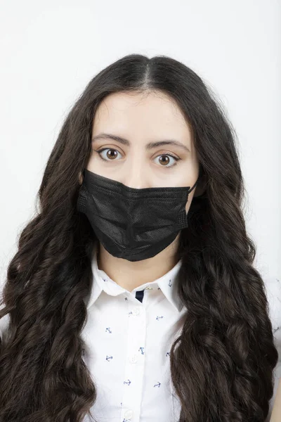 Hermosa Joven Con Máscara Médica Negra Para Propia Protección Contra — Foto de Stock
