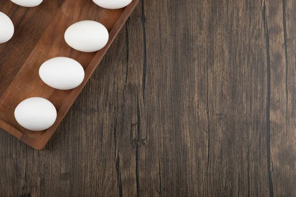 Stapel Rauwe Verse Witte Eieren Houten Bord Hoge Kwaliteit Foto — Stockfoto