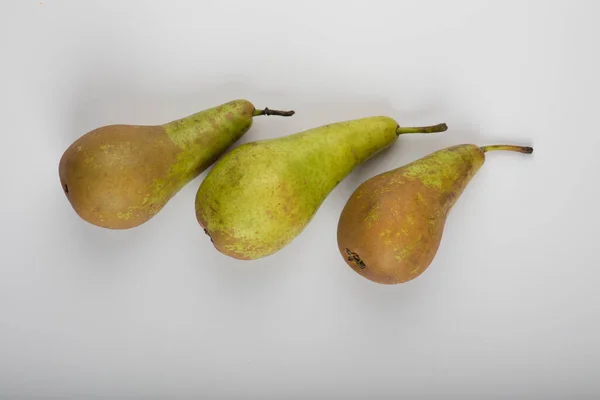 Three Whole Green Pears Isolated White Background High Quality Photo — Stock Photo, Image