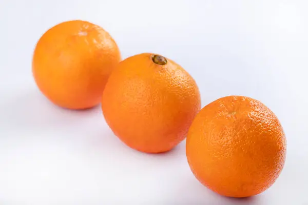 Frutas Naranjas Jugosas Exóticas Aisladas Sobre Fondo Blanco Foto Alta — Foto de Stock