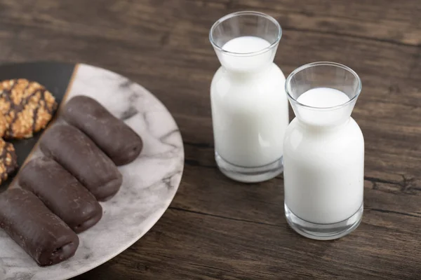 Havermoutkoekjes Met Zaden Granen Met Glazen Kruik Melk Hoge Kwaliteit — Stockfoto