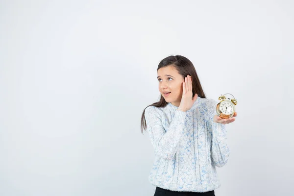 Retrato Adolescente Suéter Con Reloj Despertador Foto Alta Calidad —  Fotos de Stock