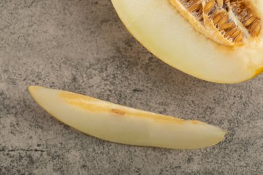 Taş zemine yerleştirilmiş lezzetli karpuz seti. Yüksek kalite fotoğraf