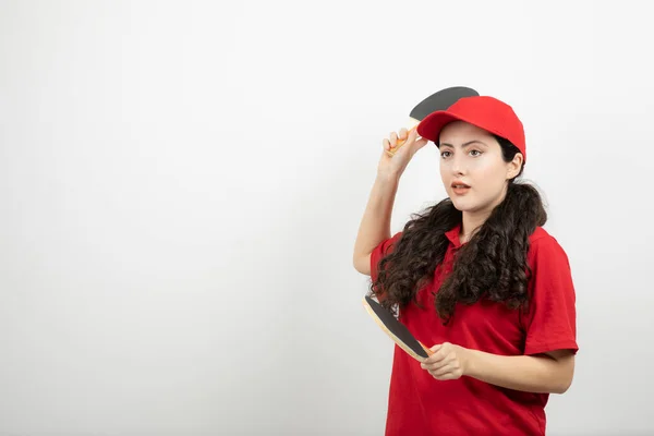 Mujer Morena Uniforme Rojo Jugando Con Raquetas Tenis Mesa Foto —  Fotos de Stock