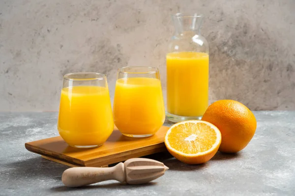 Glass Cups Orange Juice Wooden Reamer High Quality Photo — Stock Photo, Image