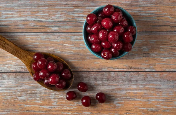 Fresh Ripe Cherries Bowl Wooden Background — Stock Photo, Image