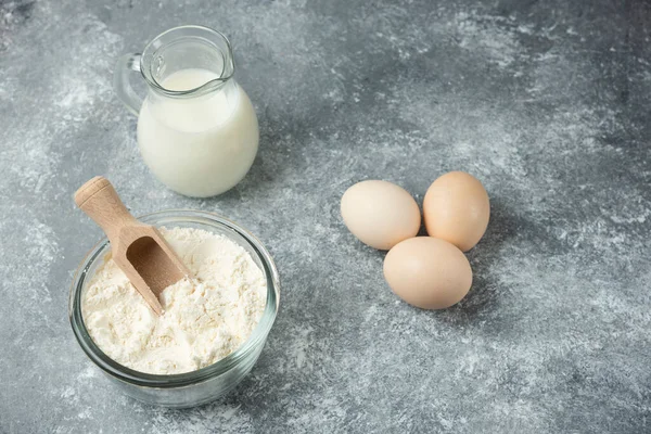 Bowl Flour Raw Eggs Milk Marble Background High Quality Photo — Stock Photo, Image
