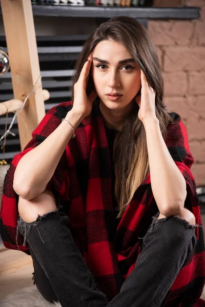 Young Woman Model Posing Checkered Plaid Christmas Balls High Quality — Stock Photo, Image