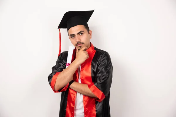 Fiatal Férfi Diák Diplomával Fehér Háttérrel Kiváló Minőségű Fénykép — Stock Fotó