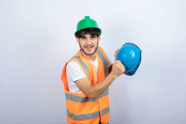Young Male Construction Worker Holding Hardhat White Background High Quality — Stock Photo, Image