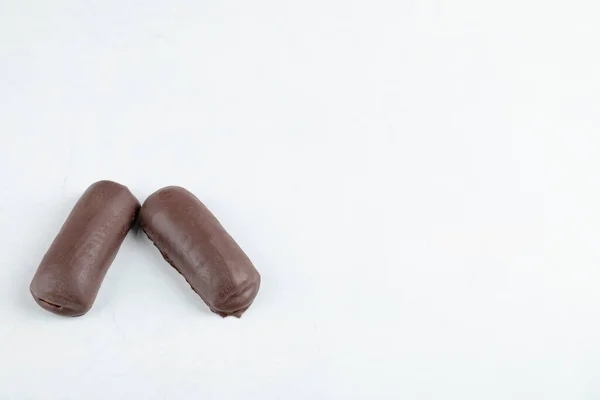 Pair Delicious Chocolate Bar Cakes White Background High Quality Photo — Stock Photo, Image