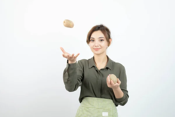 Portrait Une Jeune Fermière Qui Vomit Des Légumes Pomme Terre — Photo