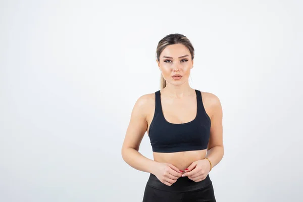 Tiro Jovem Mulher Atraente Sportswear Olhando Foto Alta Qualidade — Fotografia de Stock