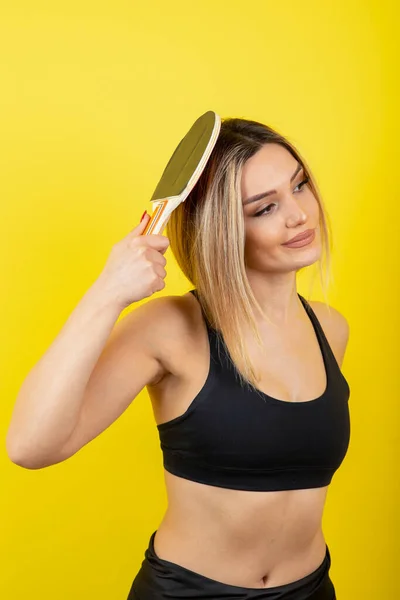 Menina Esportiva Posando Com Raquete Tênis Mesa — Fotografia de Stock