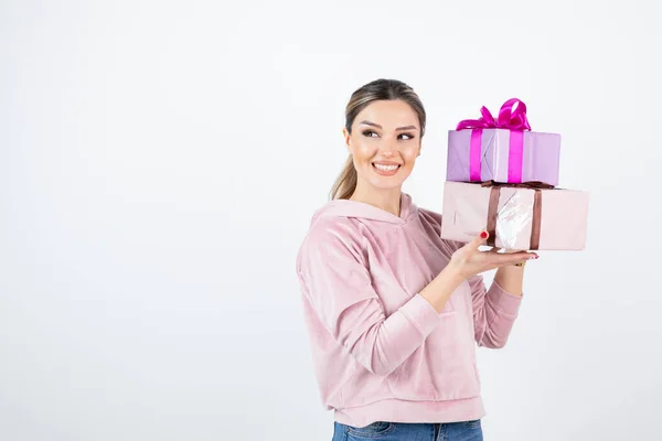 Portrait Young Beautiful Woman Gift Boxes Standing High Quality Photo — Stock Photo, Image