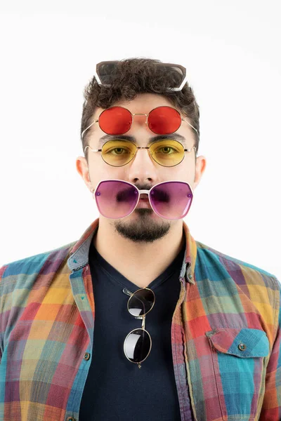 Feche Foto Homem Moda Que Está Copos Coloridos Foto Alta — Fotografia de Stock