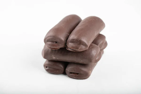 Pilha Paus Chocolate Colocados Fundo Mármore Foto Alta Qualidade — Fotografia de Stock