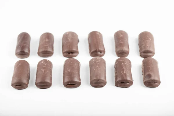 Bastoncini Cioccolato Dolce Disposti Fondo Bianco Foto Alta Qualità — Foto Stock